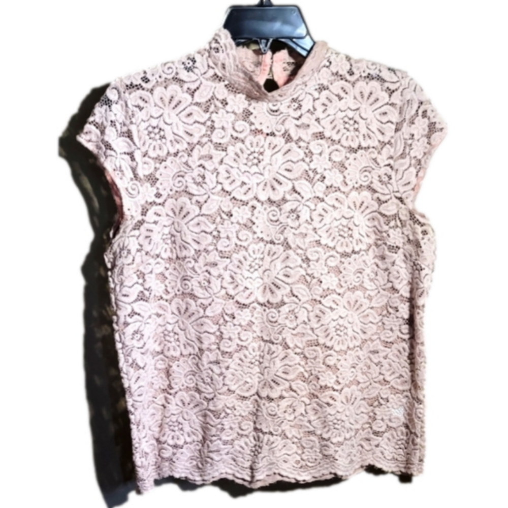 Rosemunde Copenhagen tan floral lace medium overlay short sleeve top key hole